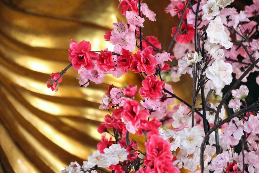 Vietnam Gold & Flowers