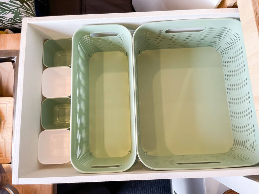 Vanlife Drawer Organization