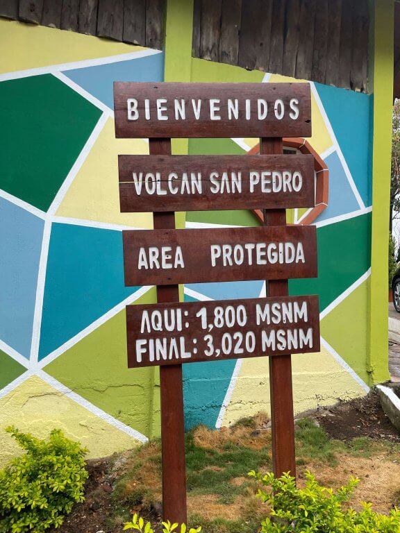Bienvenidos to Volcan San Pedro in Guatemala