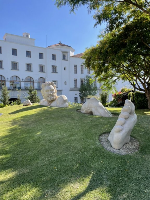 Cayalá White Building Foot Statue