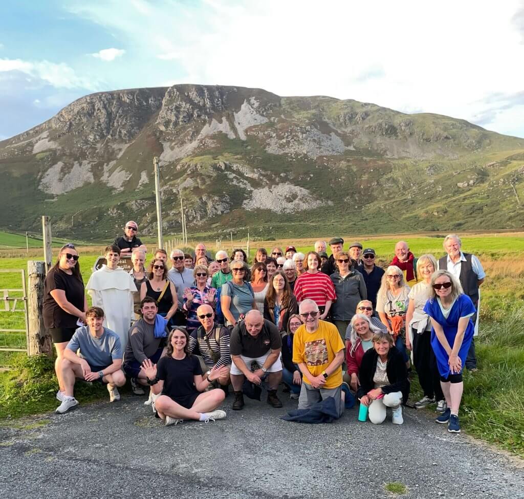 Oideas Gael - Evening Activity Hike Group